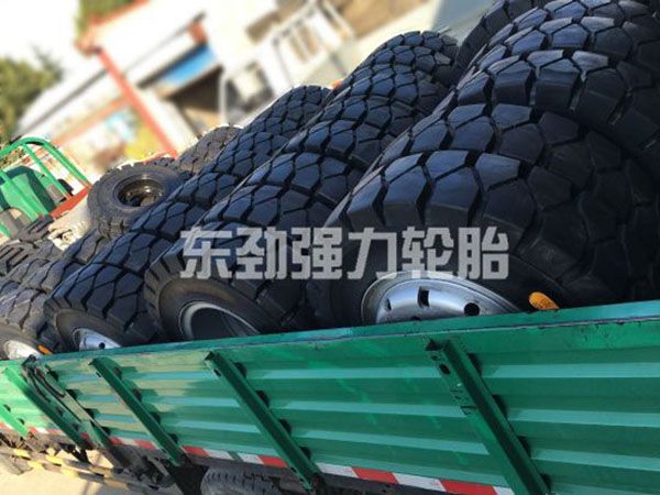 發(fā)貨現(xiàn)場(chǎng)